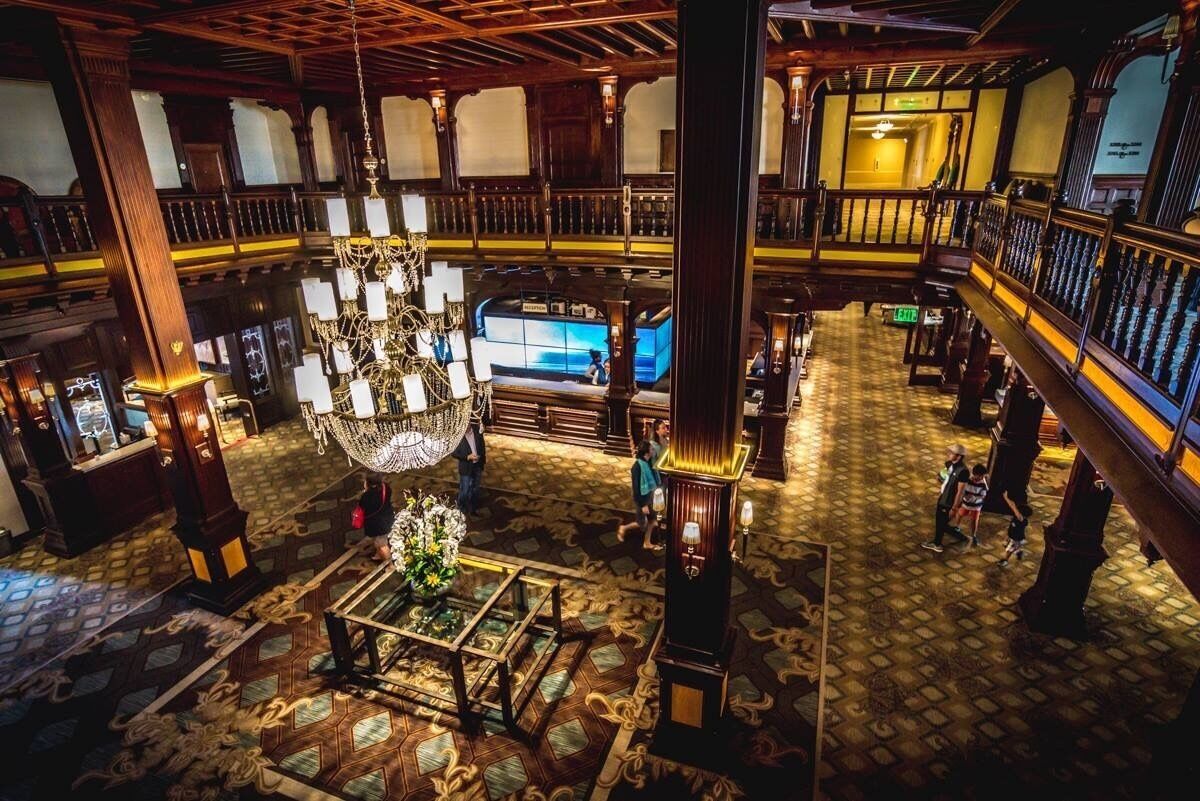 This place owns the word majestic like a damn boss!  