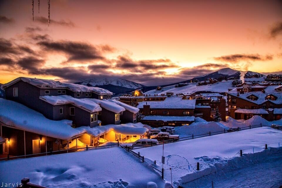 Sunset in Crested Butte, CO. #colorado #mountains #sunset