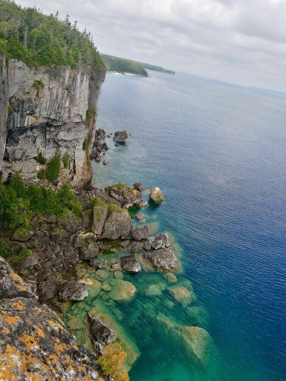 Beautiful spot up the Bruce trail located near the grotto in Tobermory. Awesome views and perfect to go for a little swim everywhere you can go down to the water. 