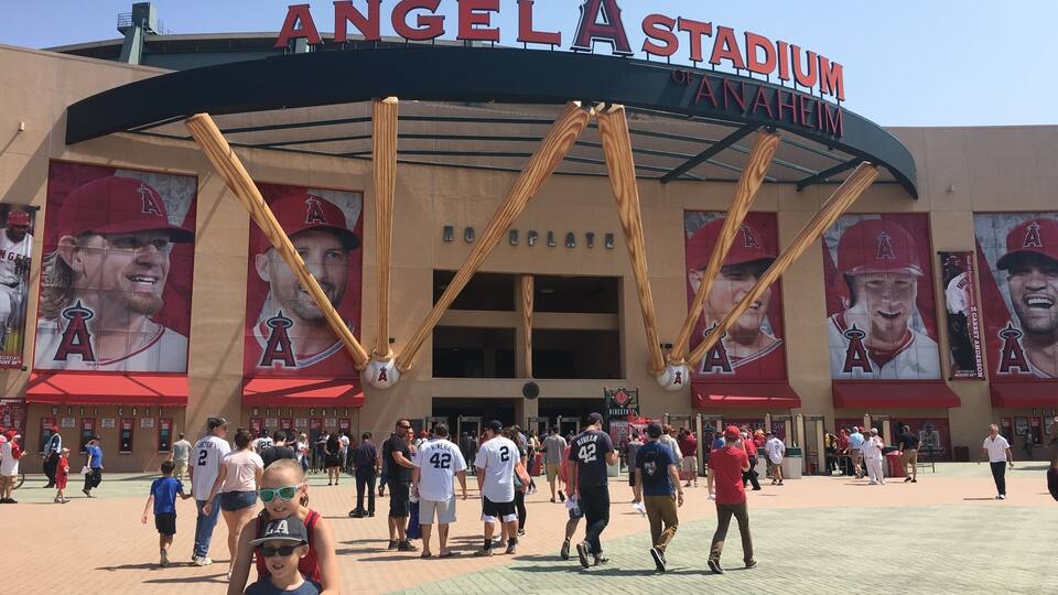 Amazing stadium! I recommend if you're visiting Anaheim ⚾️
