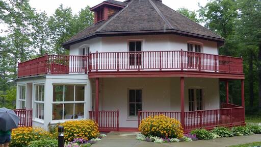 Woodchester. Eight sided house