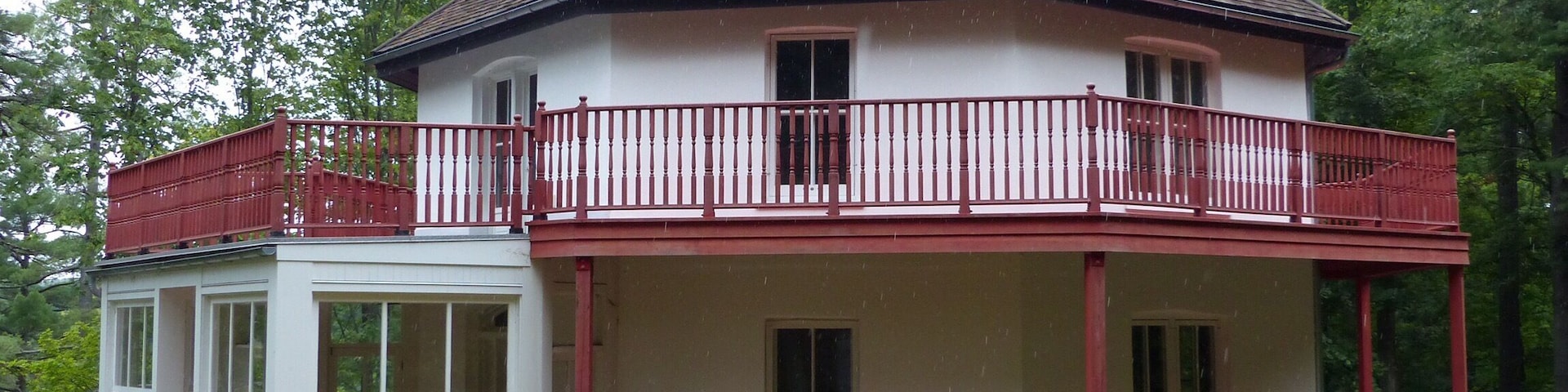 Woodchester. Eight sided house