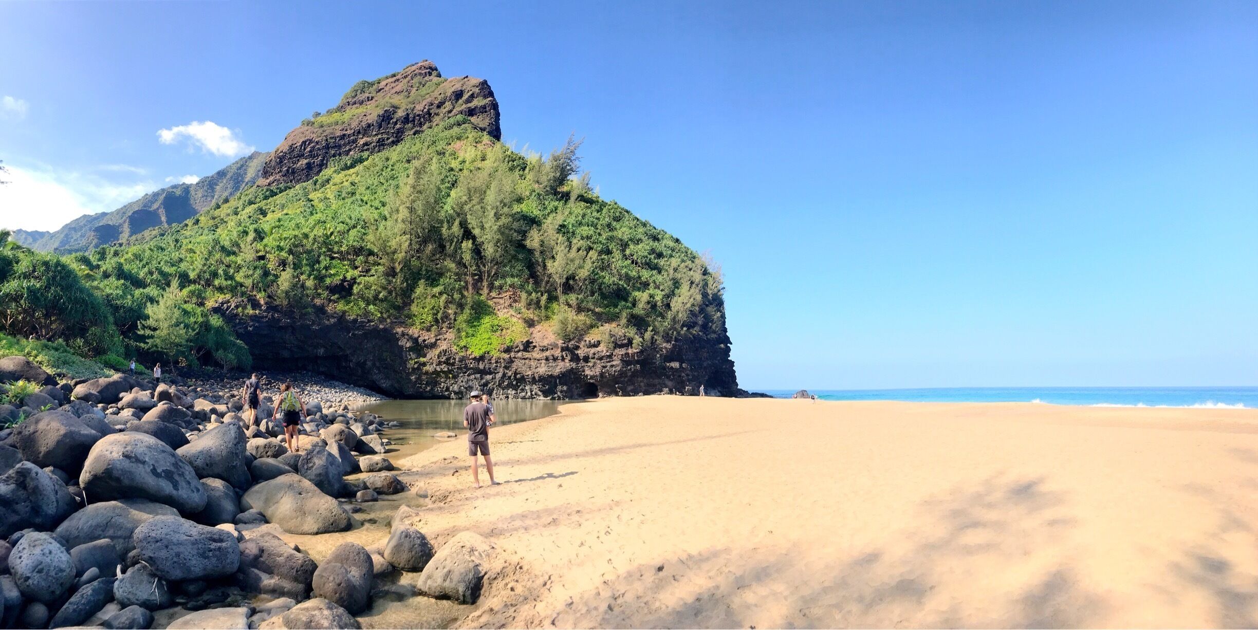 Hanakapiai Beach
Nice fresh water pond and stream next to ocean with cool rocks. Cave at end of beach. Turn off to Hanakapiai Falls is clearly marked: extra 4m round trip.