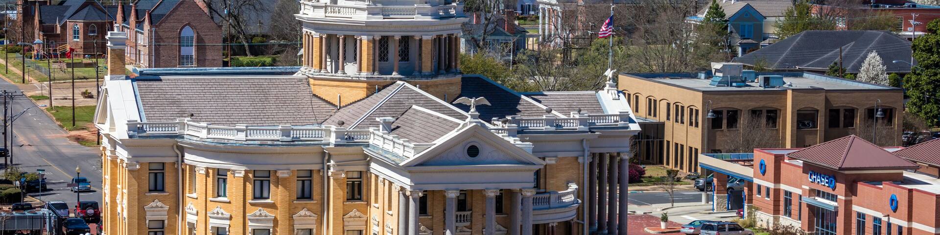 MARCH 6, 2018 - MARSHALL TEXAS - Marshall Texas Courthouse and townsquare, Harrison County Courthouse, Marshall, Texas