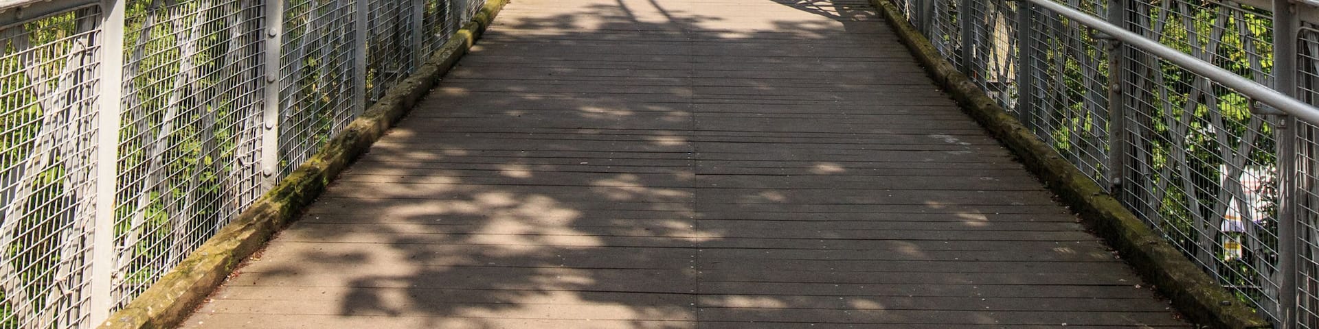 The Queens Park Bridge, a landmark of Chester