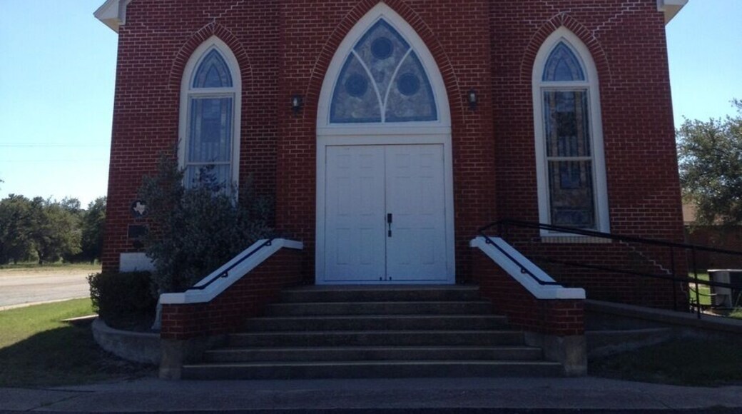 Built by norwegian settlers in Bosque County Texas. Most of the old timers gave died, so they no longer have services in the Norwegian language.