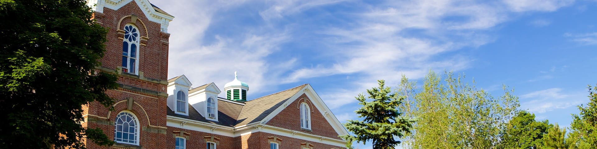 アンティゴニシュ フィーチャー 家屋