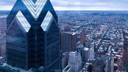 View from the 57th floor of the observation deck in downtown Philadelphia.
What a view! ❣️
#Philly #Philadelphia #Skyline