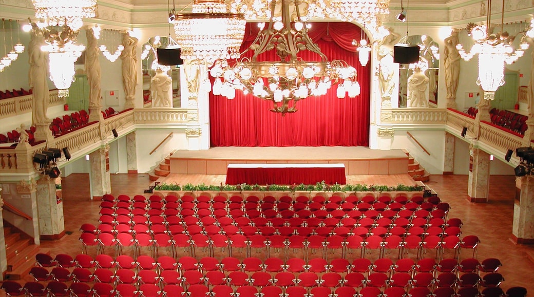 Zwickau which includes interior views and theater scenes