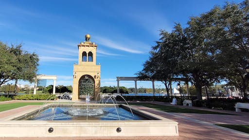 Altamonte Uptown Plaza and Tower in Cranes Roost Park. Photo image
