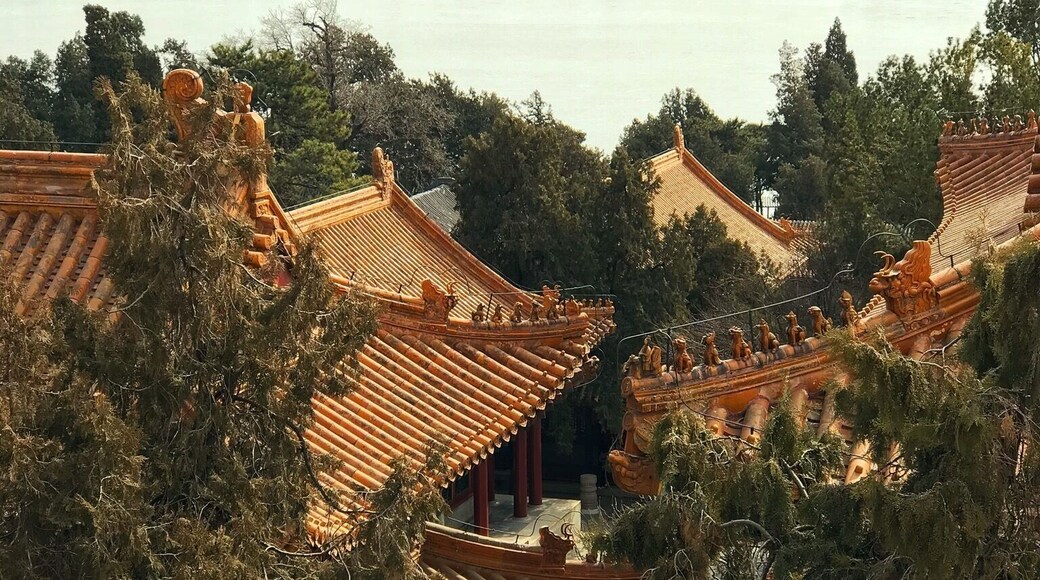 Nice view from FoxianggeïŒthe lake over there is Kunming Lake where there is a bridge with 17 holes.