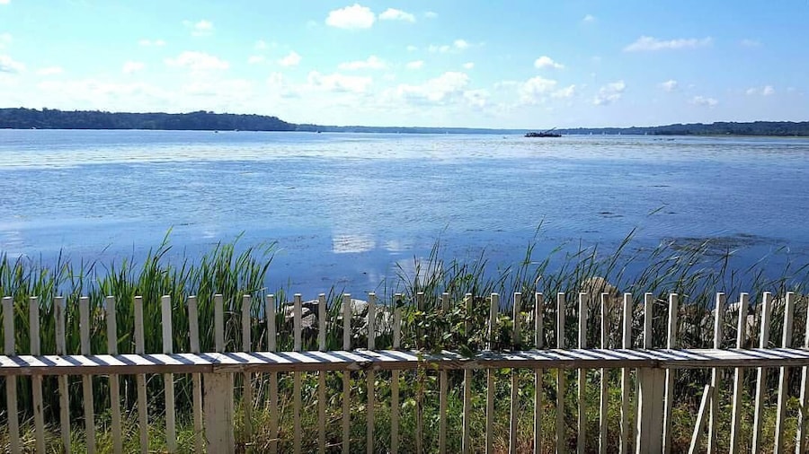 Right below where I am standing in this photo is one of the original border markers that George Washington used to create the District of Columbia.
This view is pretty great too.
#EndlessSummer