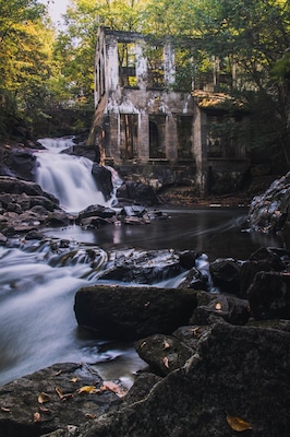 Classic shot of the carbide wilson ruins in the Gatineau park.
#BvSWater