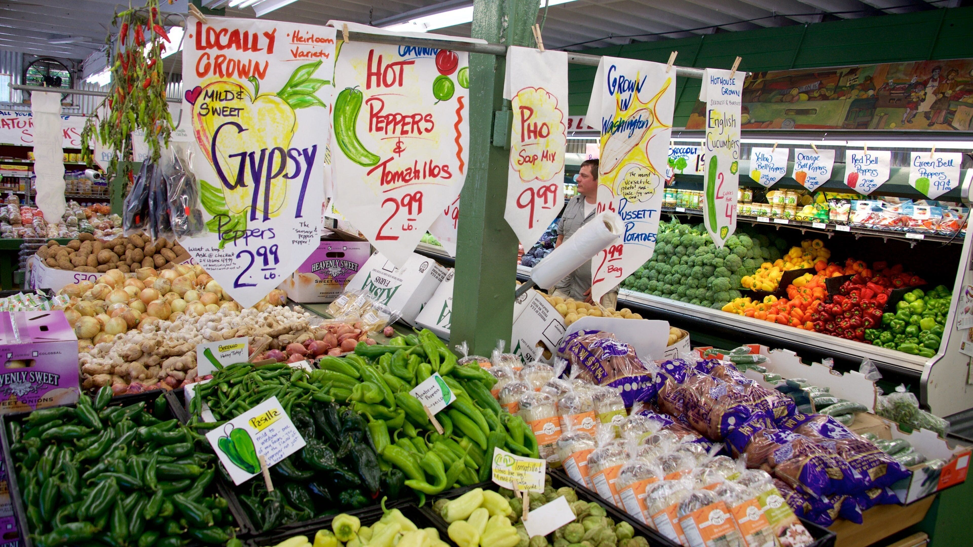 Bothell featuring shopping and interior views