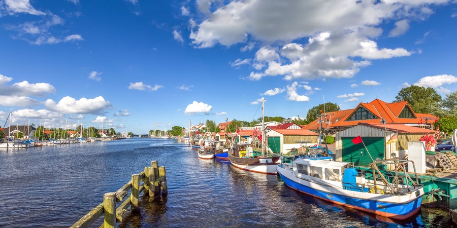 Wieck, , Shutterstock ID 392673928, Purchase Order: SP-1394 HA Batch 3 Part 1, Order Number: , Client/Licensee: HomeAway, Other: To be paid with HA budget
