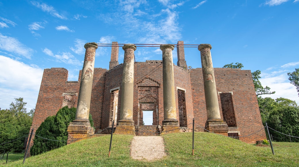 Ruins of a American Colonial era mansion in Barboursville Virginia