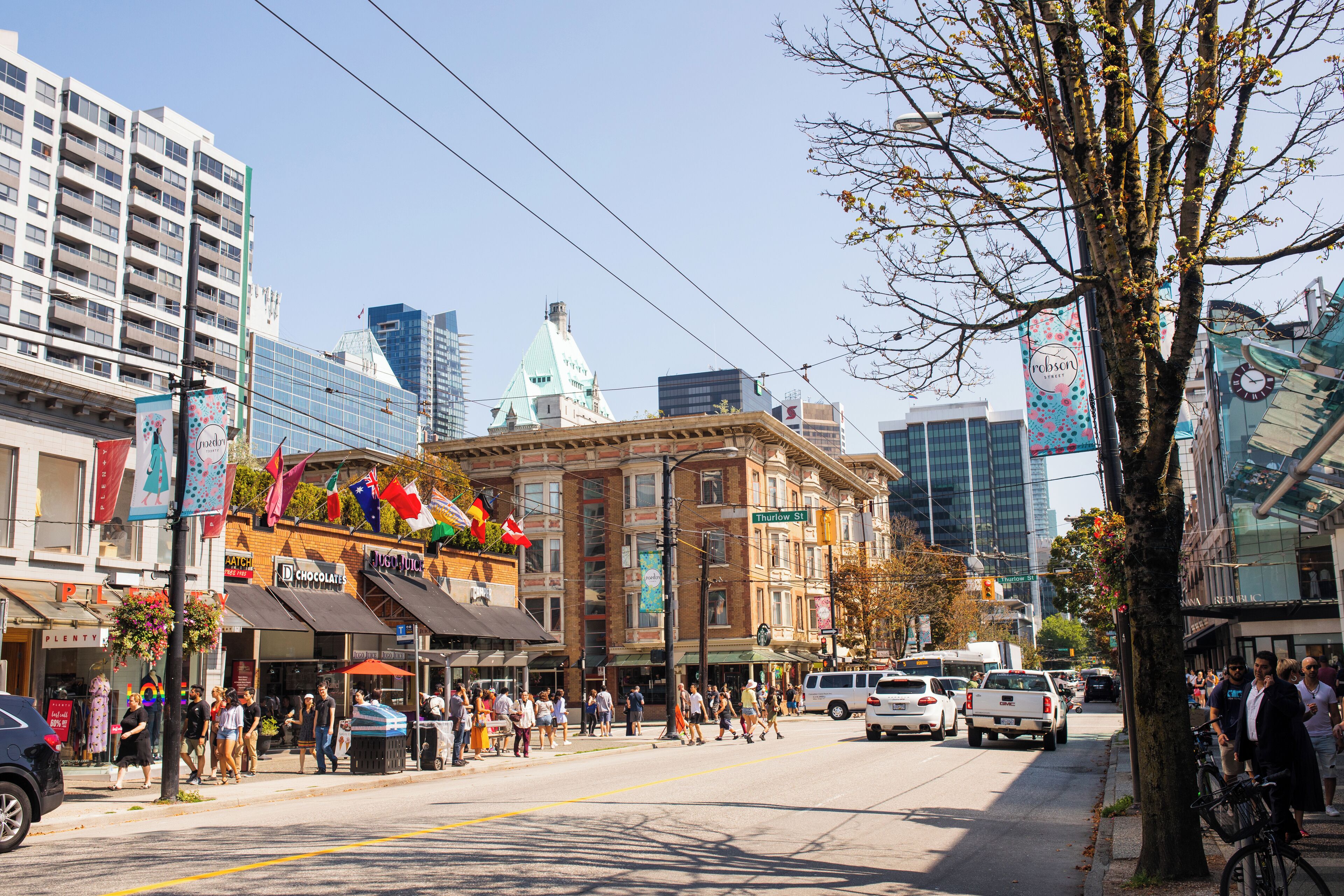 Vancouver_RobsonStreet_6003176_07