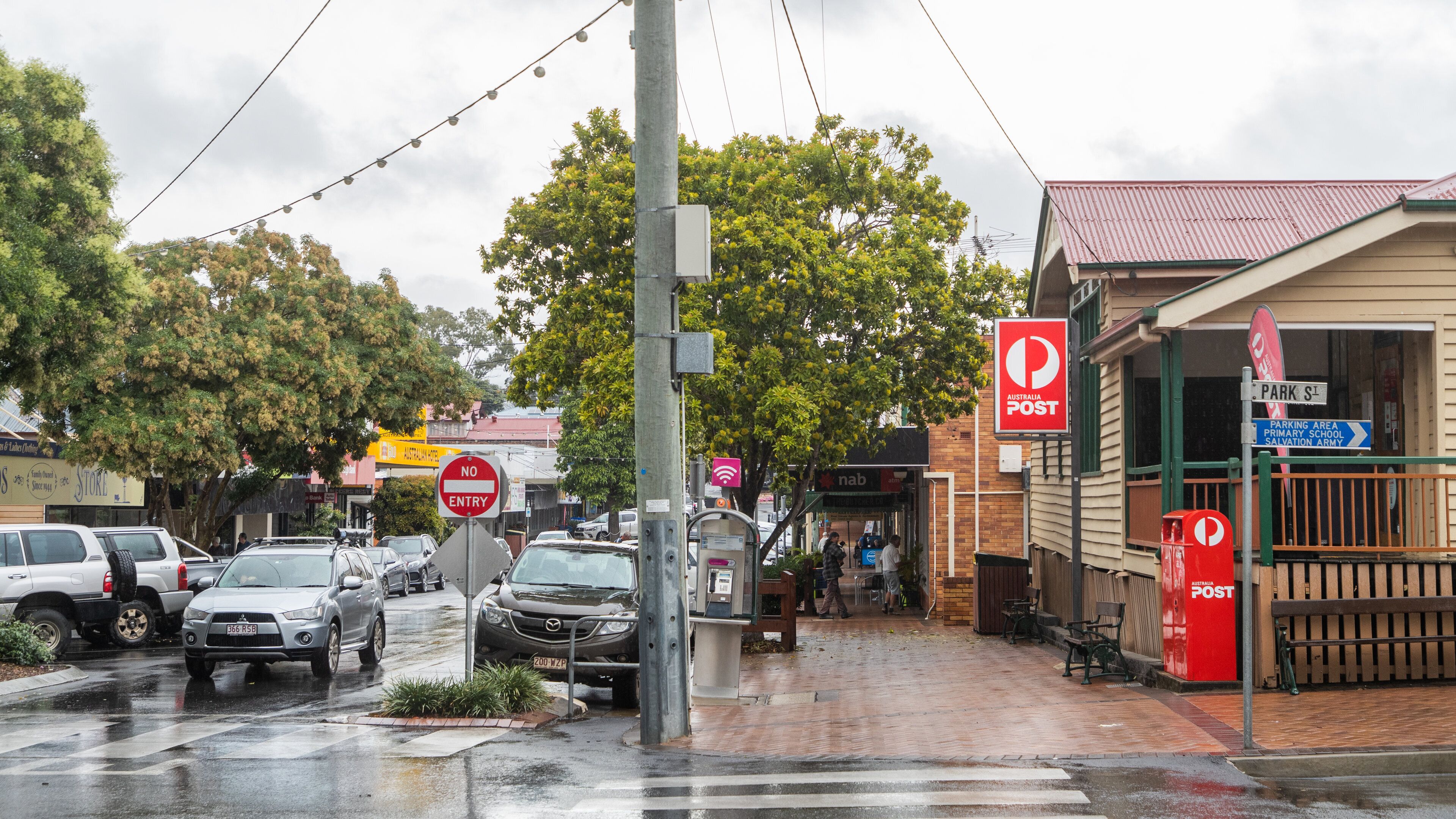 Boonah showing a small town or village