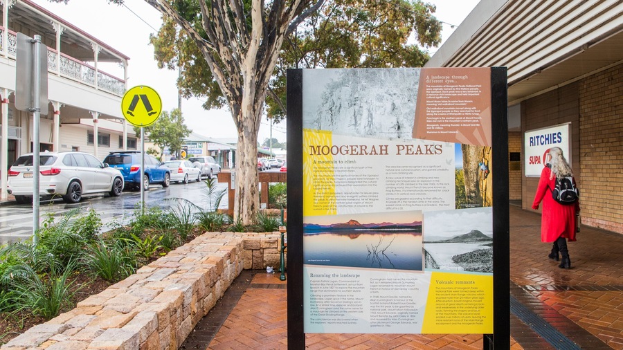 Boonah which includes signage