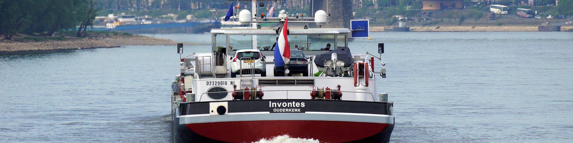 Barge Invontes in Cologne.