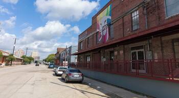 Houston_EastDowntownHouston_6004016_9