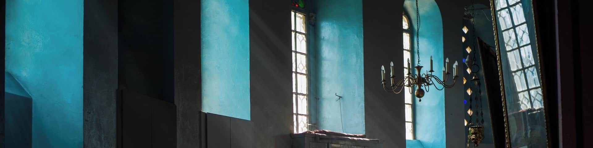 this amazing church is just outside the walls, very different from most of the churches in this church packed city, and has interesting background and history with the Ethiopian monarchy
#BVStrove