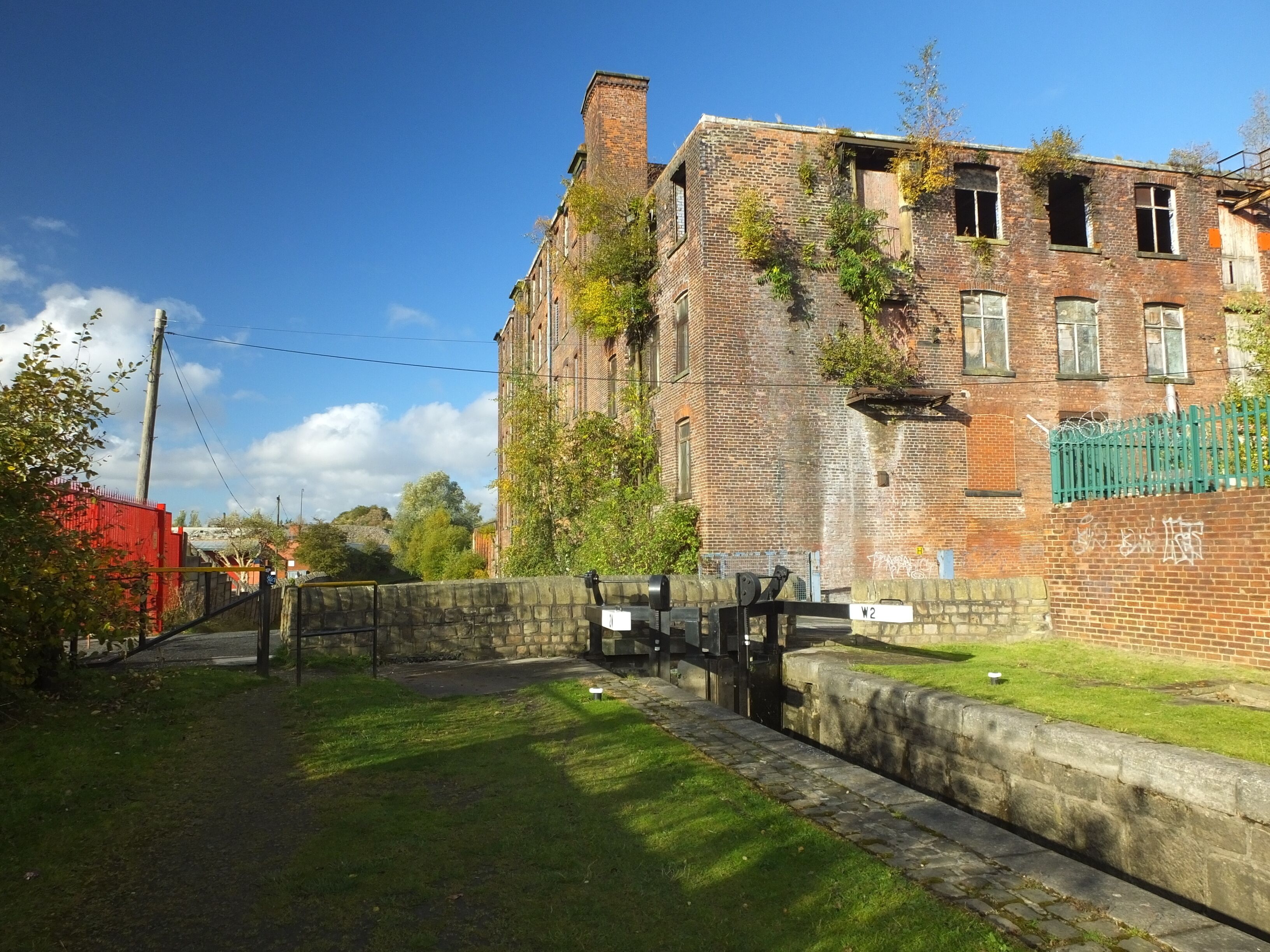 List of mills in Tameside 1891-John H. Gartside and Co Ltd, 76,128 spindles, 328 twist, 308/608 weft; 2,004 looms