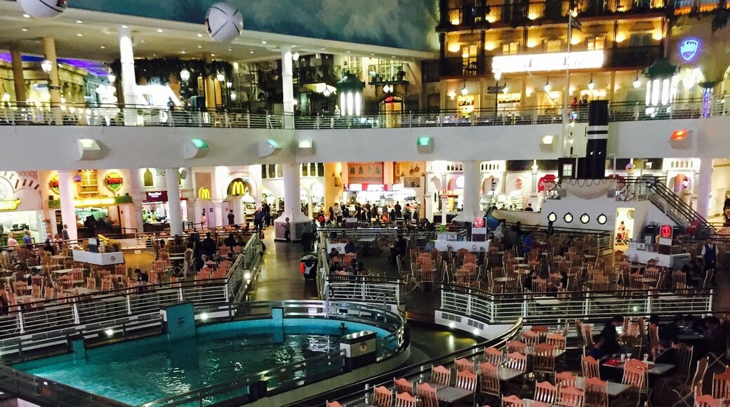 Stunning main food Hall