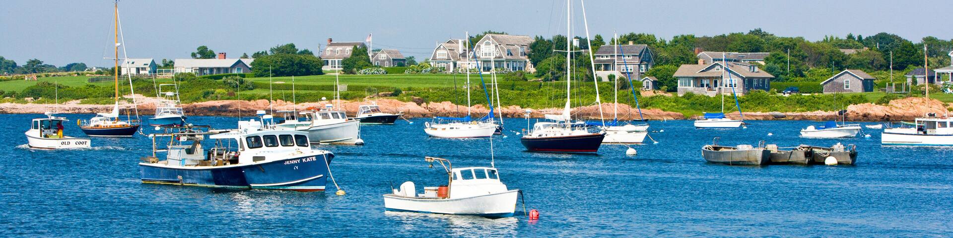 BP385F Scenes of boats in the ocean from Little Compton.