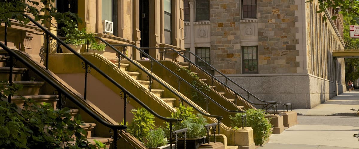Brooklyn Heights ofreciendo una casa y escenas urbanas