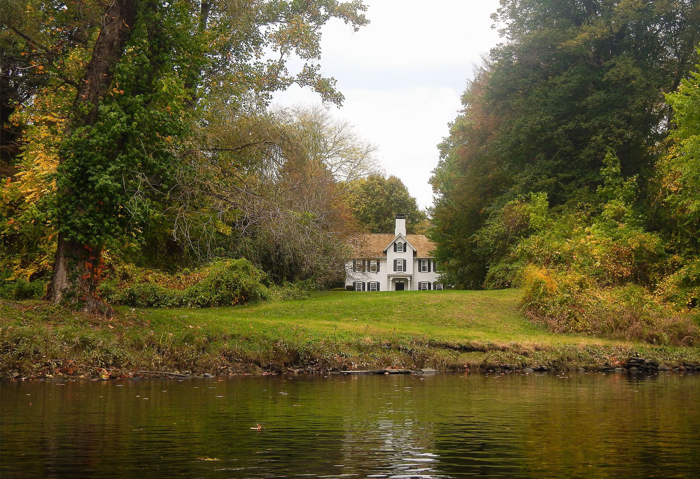 Paddling on the Hunt River in East Greenwich, I came across this beautiful house at the water's edge. Sometimes when I paddle, I like to let my imagination roam for me, I liked thinking this was some small country estate in the English countryside. Maybe the summer cottage for the Grantham's? 