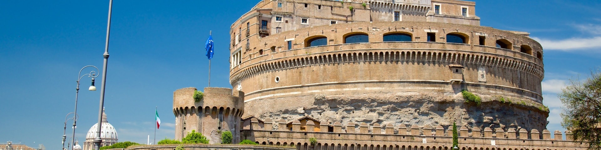 Prati ofreciendo un castillo, arquitectura patrimonial y elementos patrimoniales