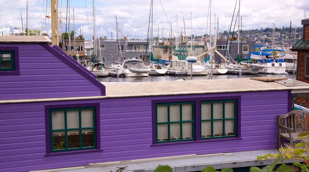 Fremont featuring a marina