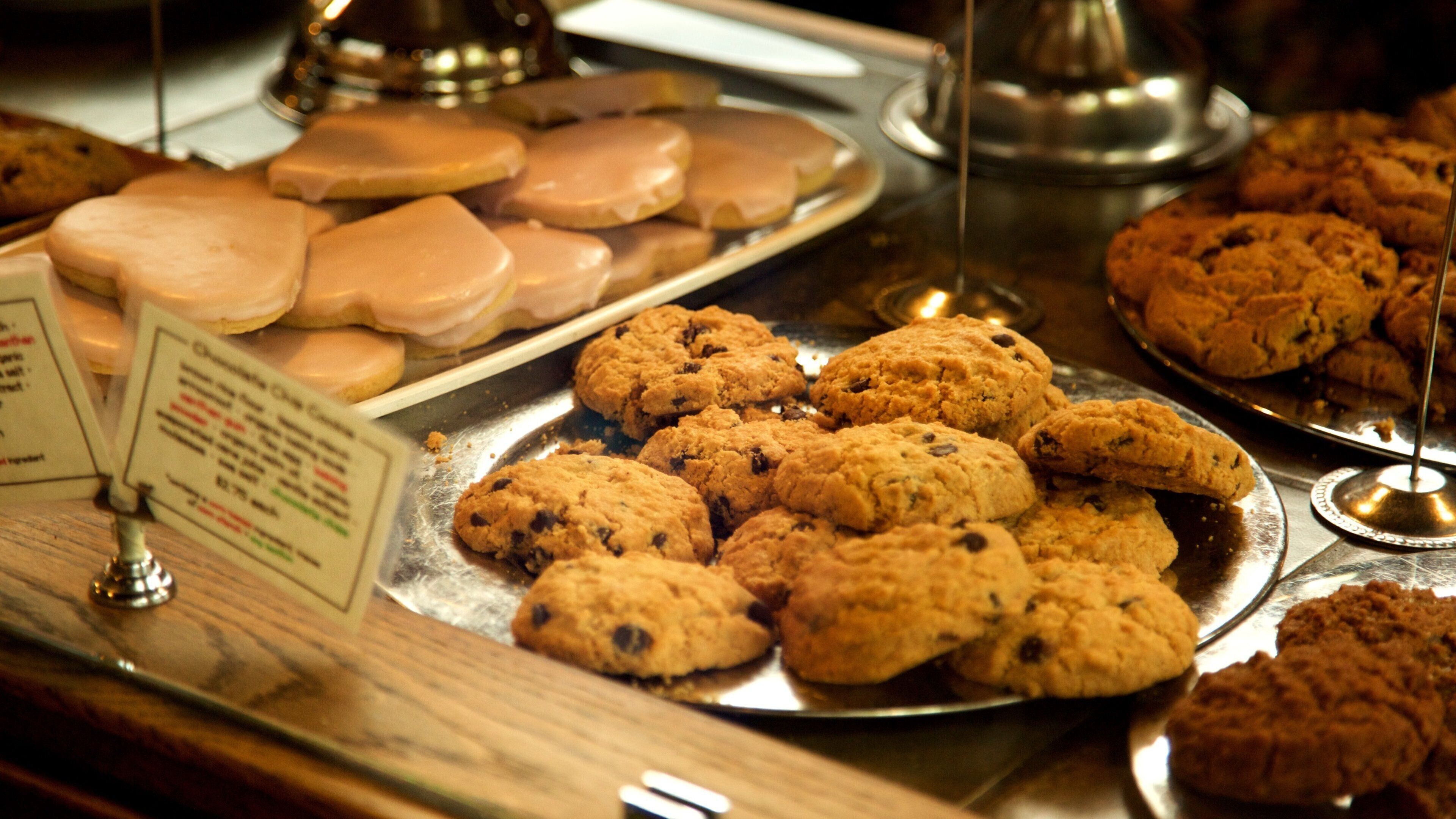 Fremont featuring café lifestyle and food