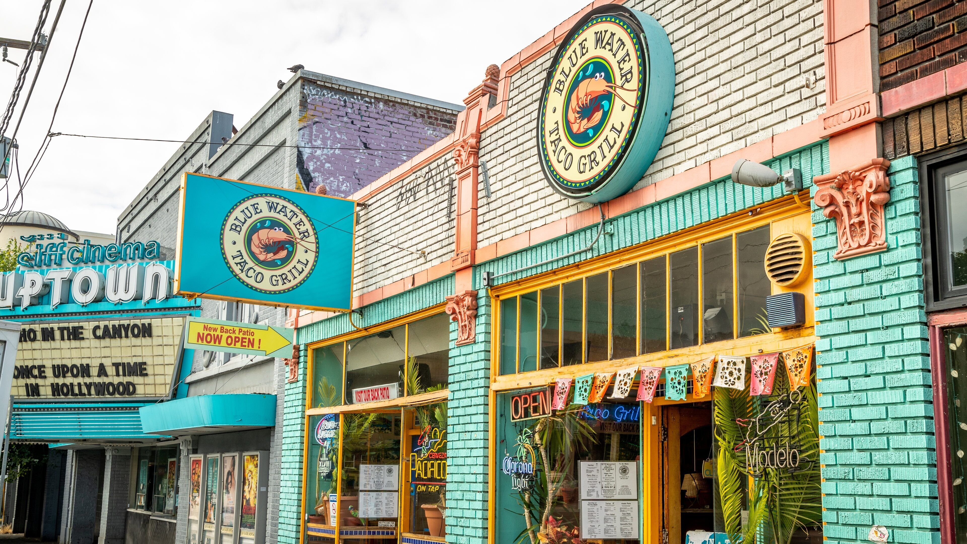 Queen Anne showing signage