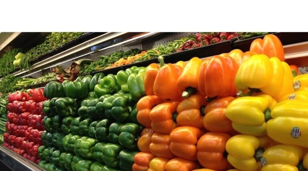 Fresh bell peppers @ Central Market! I just liked the colors! 🍅🍴