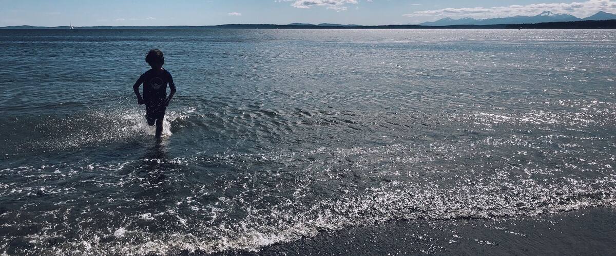 Rare warm sunny day in Seattle before our summer starts. Ridiculous clouds #LifeAtExpedia