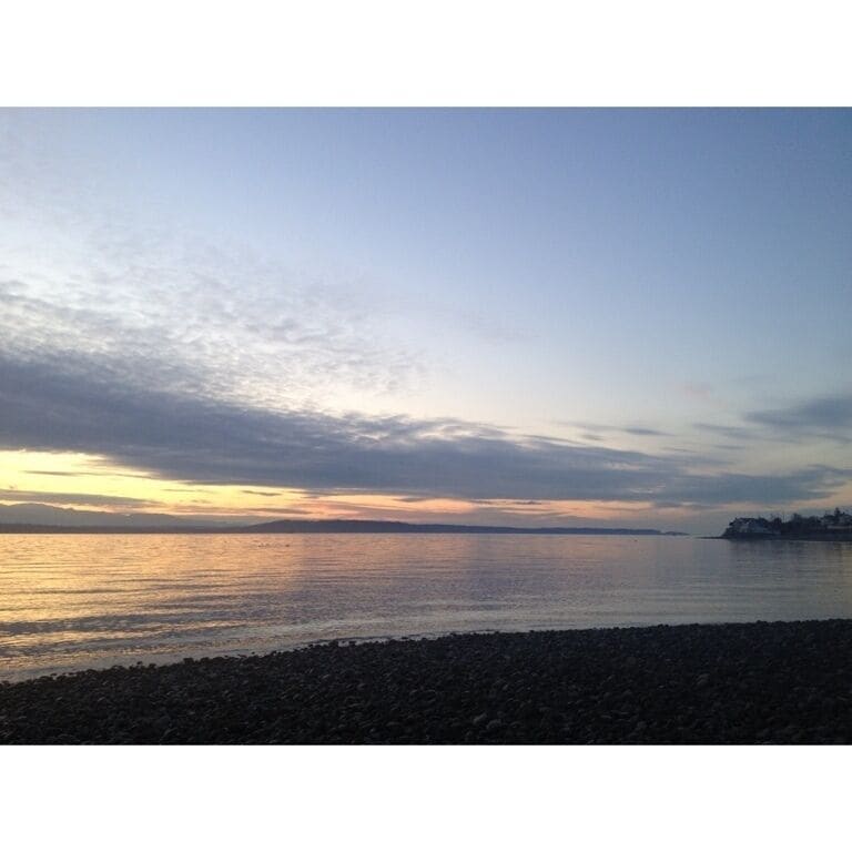 A new find for me, this park is pet friendly and offers nice views of the Olympic Mountains at sunset.
