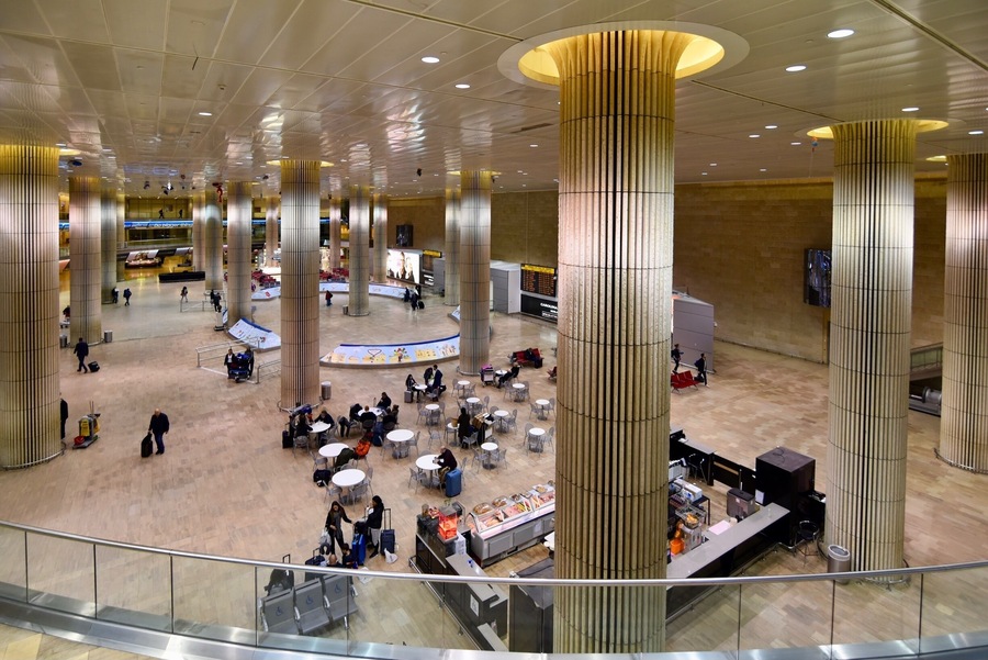 Tel Aviv Ben-Gurion International Airport, one of the beautiful Airport I have ever seen and it’s tight security check!
#Asia #Israel #TelAviv #airport #architecture #pillars