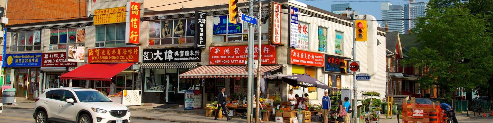 Chinatown showing street scenes and a city