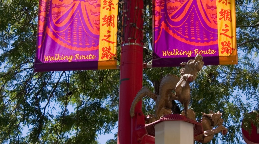 Chinatown featuring signage