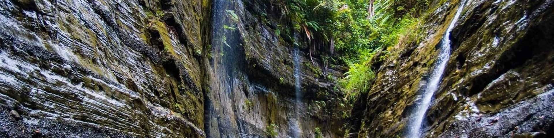 Rafting between canyons of fiji, river fiji does these rafting trips.
It's beautiful hidden secret in pacific harbor, Fiji.