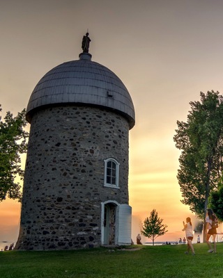 Sunset 🌅 - Superbe Coucher de soleil @heritagesaintbernard #heritagesaintbernard #sunset #stefcarlephotography #sonyalpha #tamron1750f28 #gitzoinspires #ndfilter #longexposure #longexposure_shots #slowshutterspeed #quebec #canada