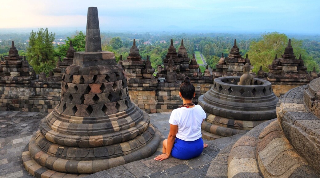 Disclaimer: Location pin might not be right.
I was 25 when I found out about Borobudur, which happens to be the largest Buddhist temple and a UNESCO World Heritage site. This temple remained abandoned and hidden under volcanic ash and dense jungles for a very long time. I turned 32 last year and finally checked this off my bucket list after 7 long years and it was worth the wait! #InStone