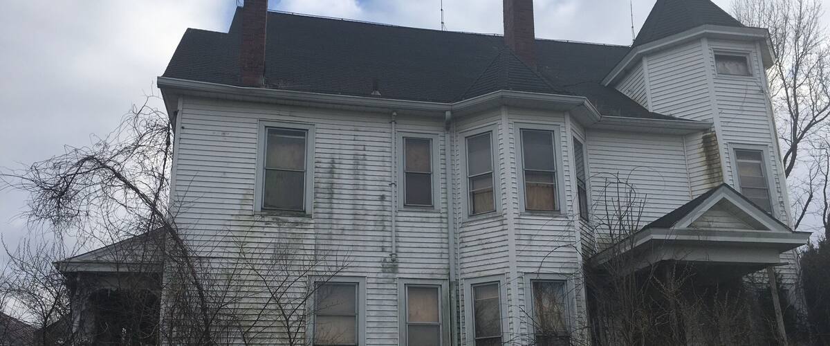 3 staircases and 5 stories