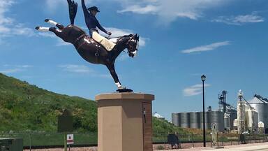 A local boy who made it big, Casey Tibbs was a 9 time world champion bronc rider in the 1940âs & 1950âs. He would appear in over 30 movies and was John Wayneâs technical advisor. This statue is also a weather vane, was is kind of cool!