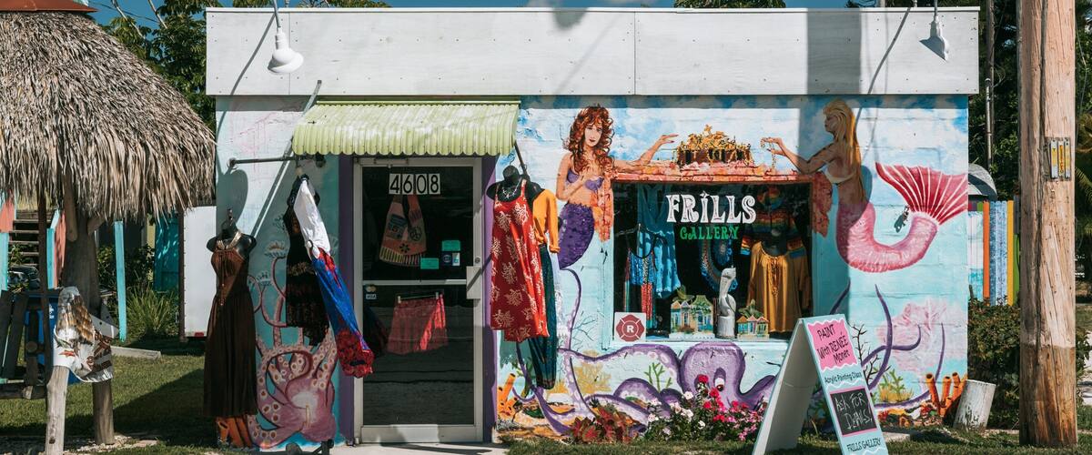 Matlacha featuring a small town or village and outdoor art