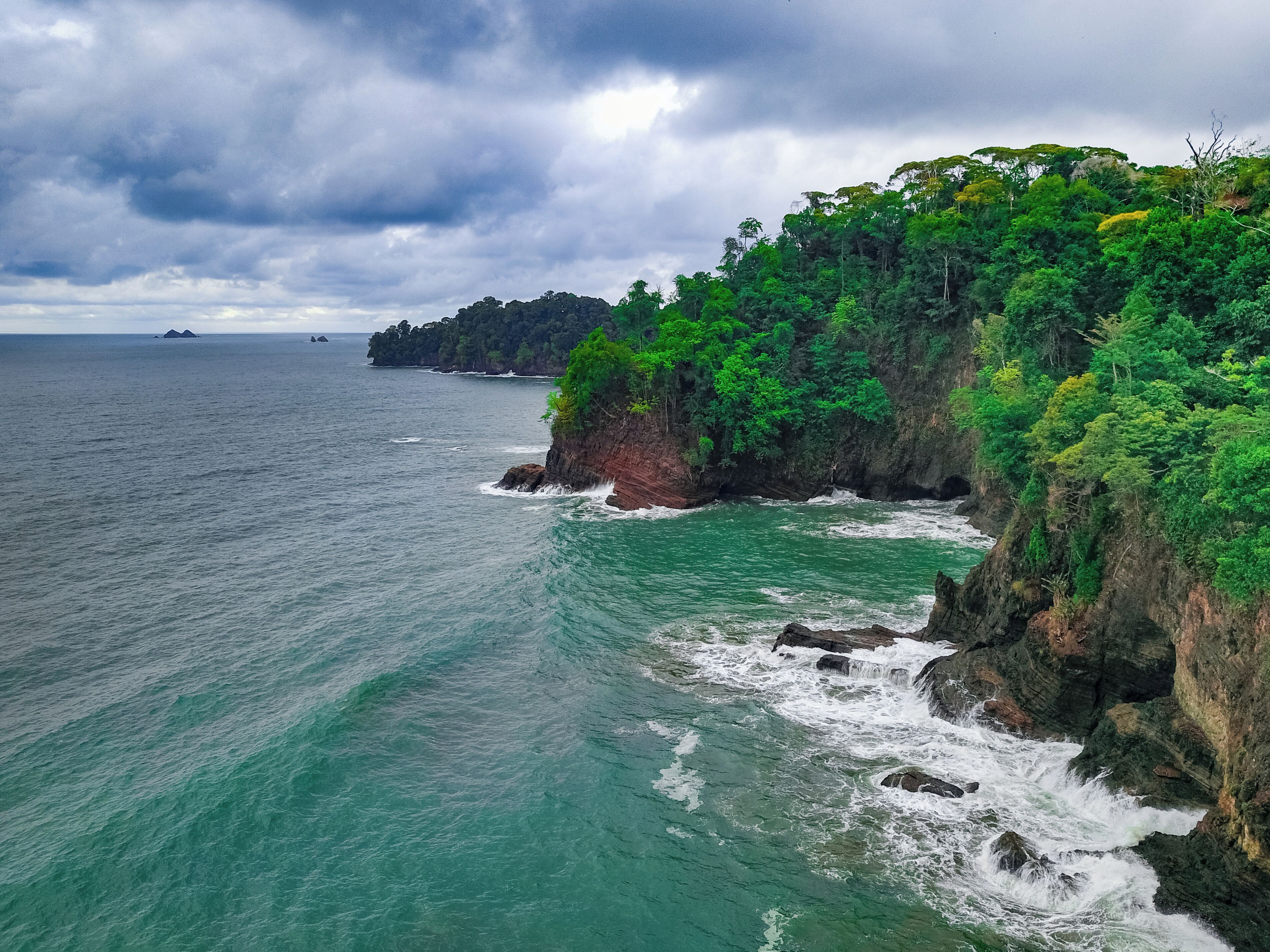 I took this photo on my mission trip in Costa Rica, On our beach day I was able to capture this shot with my DJI Mavic Pro

#AdventurePhotoContest
#Adventure