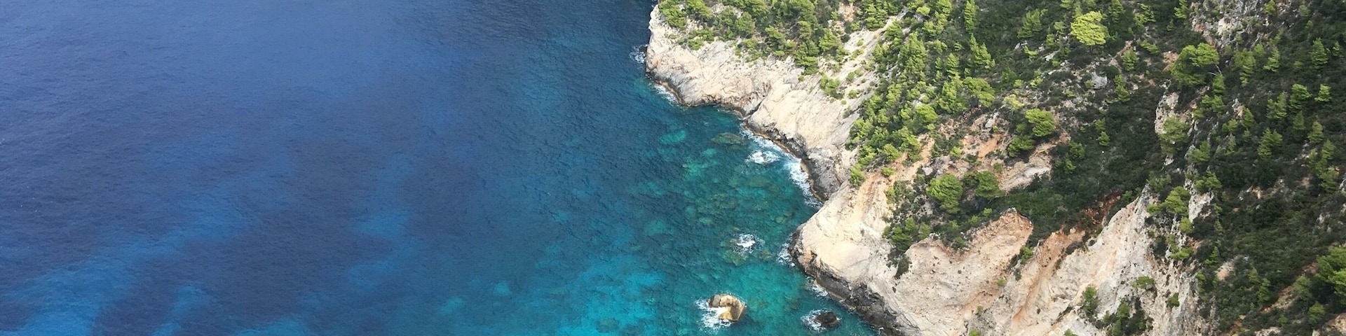 Imagine having lunch with this as your view!