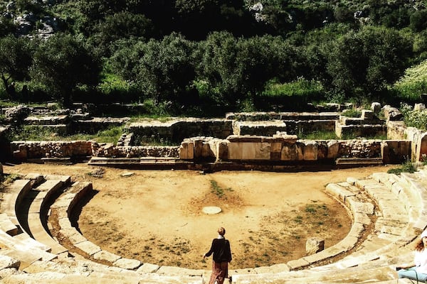 A hidden gem near Chania. Parking, walking and exploration of amazing Roman ruins in a truly beautiful setting. If you want a lovely surprise stand on the stone in the centre and hum or sing. It’s wonderful.